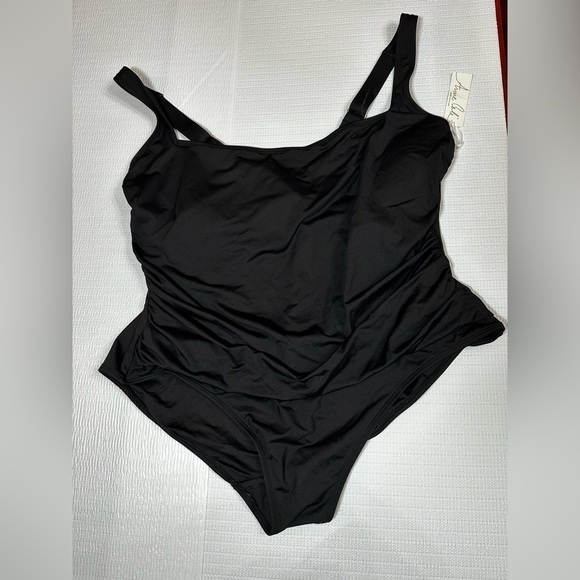 Anne Cole Black One-Piece Swimsuit 22W Women’s Plus Size - Picture 3 of 12